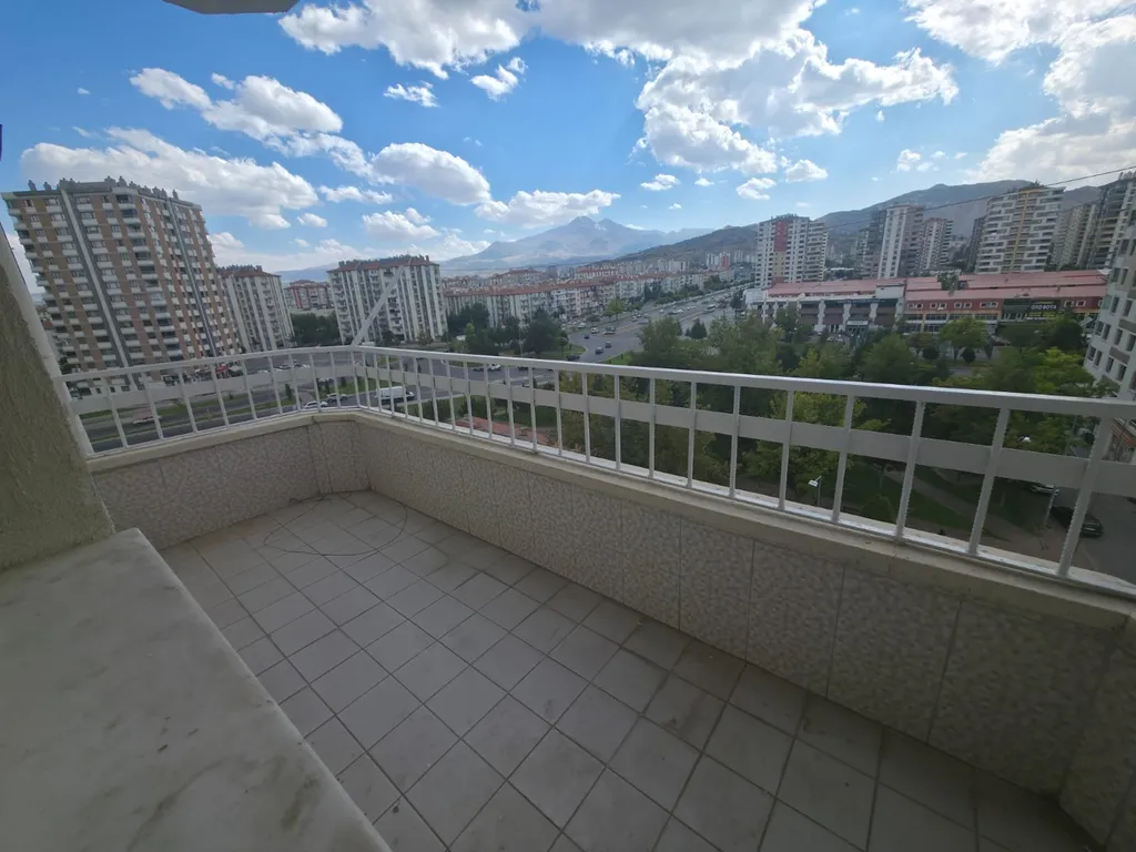 Fiyat Düştü Yenidogan Da Kiralık Daire